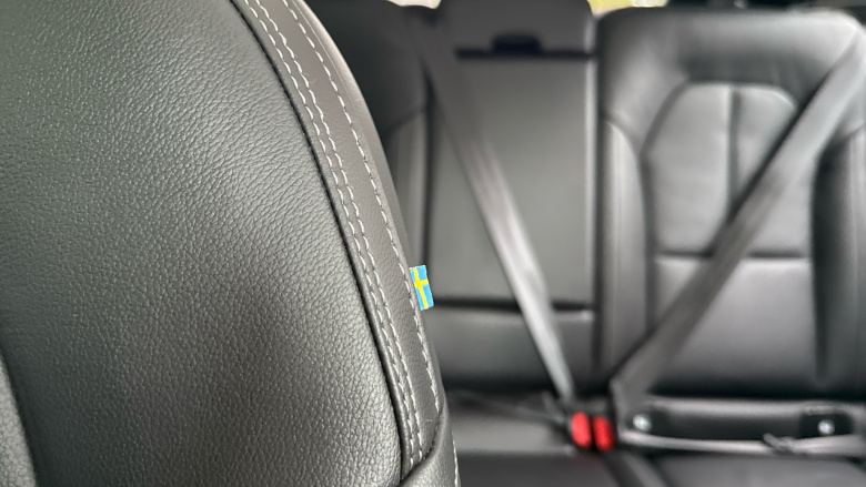 Volvo XC40 2.0 B3P Ultra Dark 5dr Auto Petrol Estate